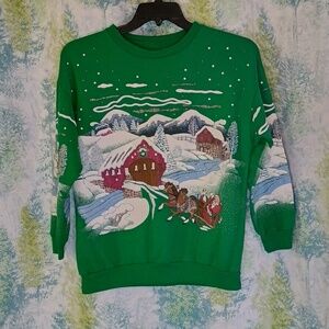 Vintage Christmas sweatshirt green with winter scene